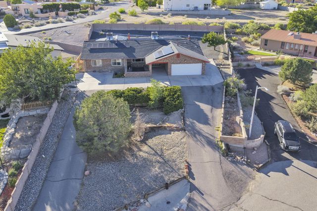 981 Hillside Court SW, Los Lunas, NM 87031