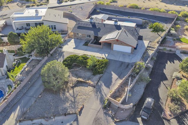 981 Hillside Court SW, Los Lunas, NM 87031