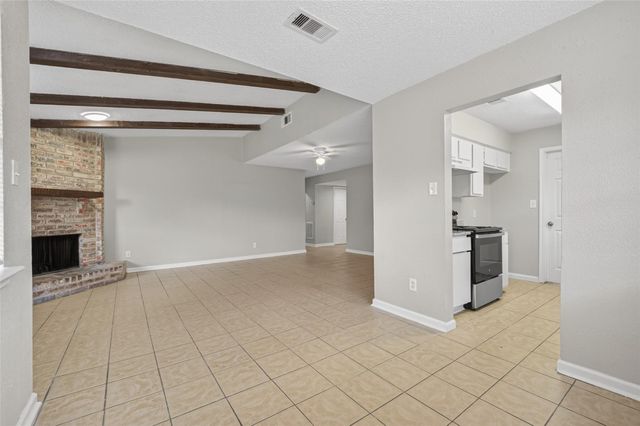 8707 Yvonne Drive, Houston, TX 77044