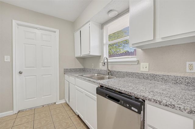 8707 Yvonne Drive, Houston, TX 77044