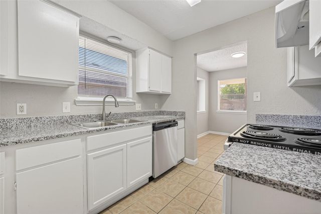 8707 Yvonne Drive, Houston, TX 77044