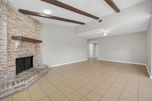 8707 Yvonne Drive, Houston, TX 77044