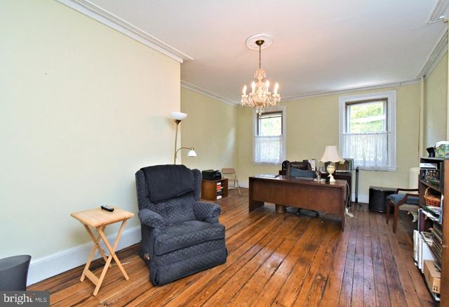 242 S 22ND ST, Philadelphia, PA 19103
