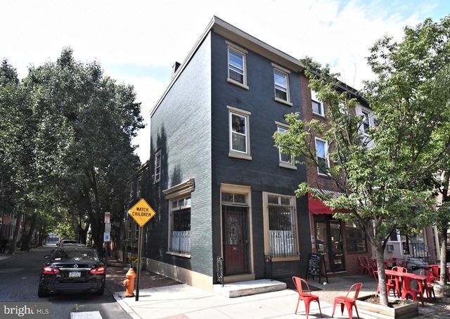 242 S 22ND ST, Philadelphia, PA 19103