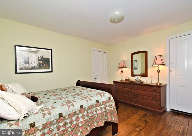 242 S 22ND ST, Philadelphia, PA 19103