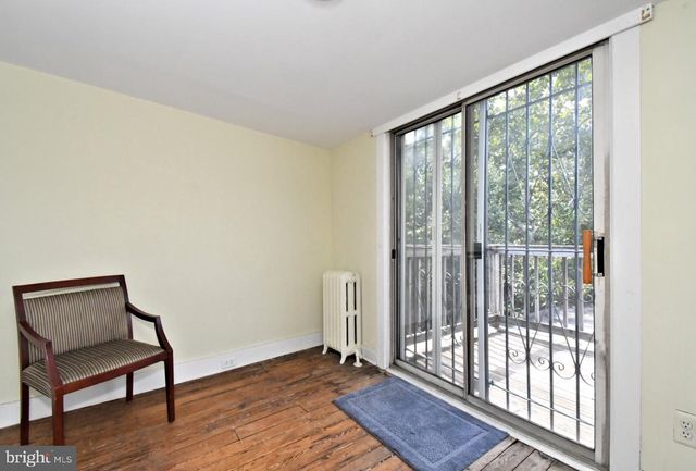 242 S 22ND ST, Philadelphia, PA 19103