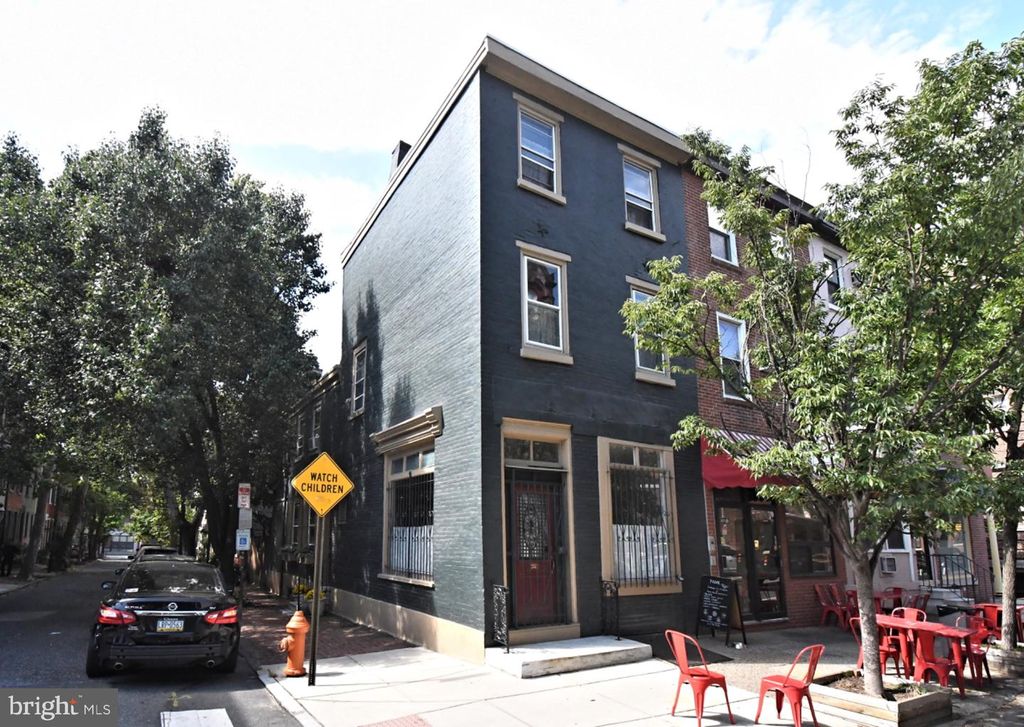 242 S 22ND ST, PHILADELPHIA, PA 19103 — photo 3