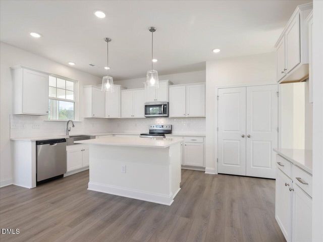 508 Hipwood Drive, Zebulon, NC 27597