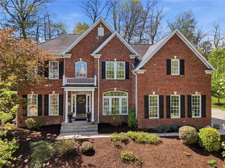 302 Bunker Hill Drive, Peters Twp, PA 15317