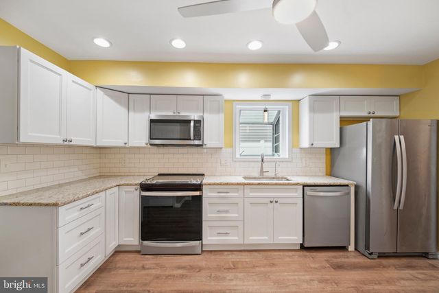 2830 ELLIOTT AVE, Willow Grove, PA 19090