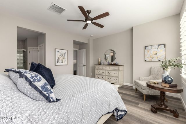 523 E WATERMELON Lane, Queen Creek, AZ 85140