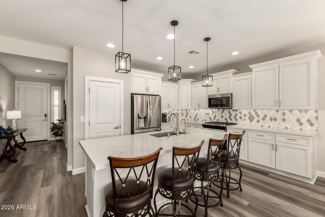 523 E WATERMELON Lane, Queen Creek, AZ 85140