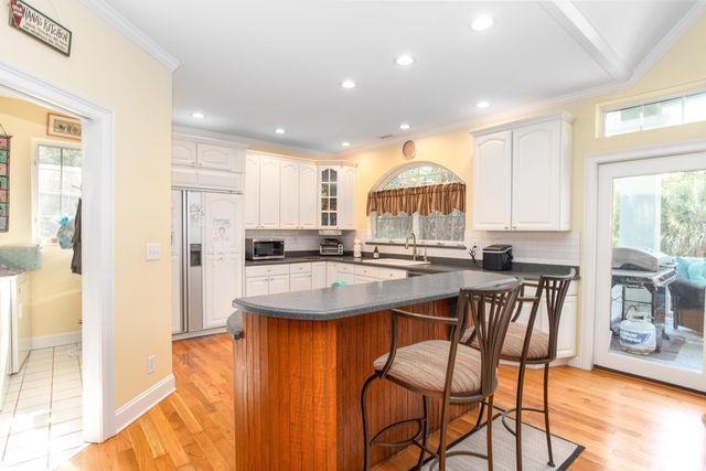 4907 Woodview Ln., Myrtle Beach, SC 29575