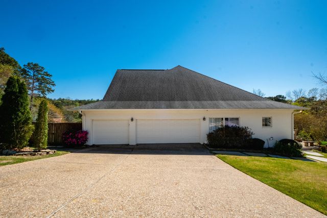 13518 Christopher Drive, Little Rock, AR 72212