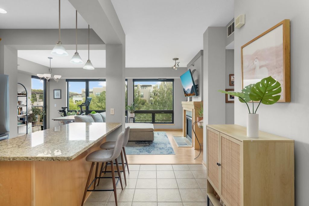 284 Spring Street 307, Saint Paul, MN 55102 — exterior