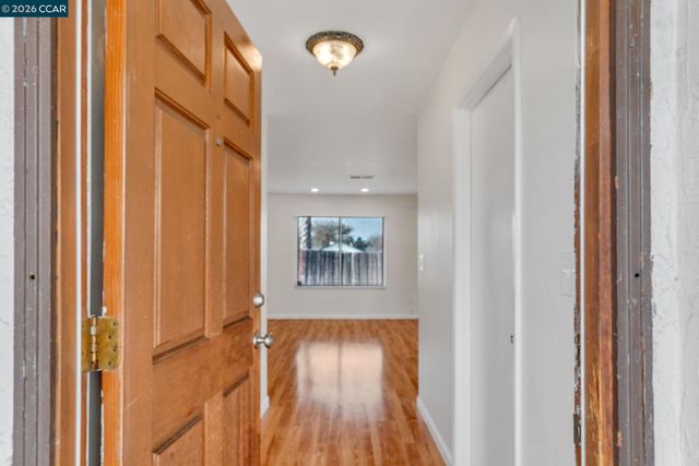 3784 Briarcliff Dr, Pittsburg, CA 94565