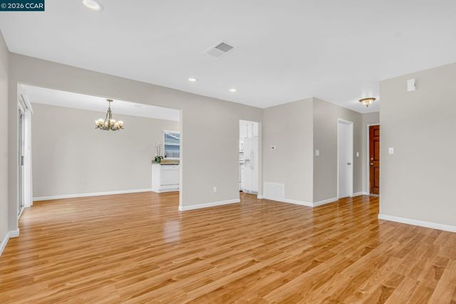 3784 Briarcliff Dr, Pittsburg, CA 94565