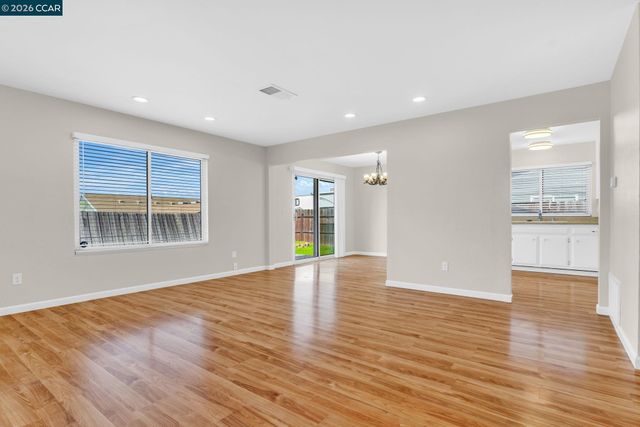 3784 Briarcliff Dr, Pittsburg, CA 94565