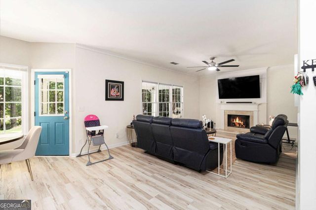 1611 Hillside Bend Crossing, Lawrenceville, GA 30043