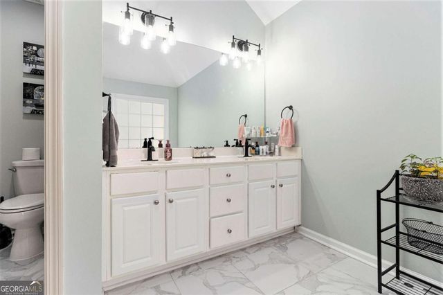 1611 Hillside Bend Crossing, Lawrenceville, GA 30043