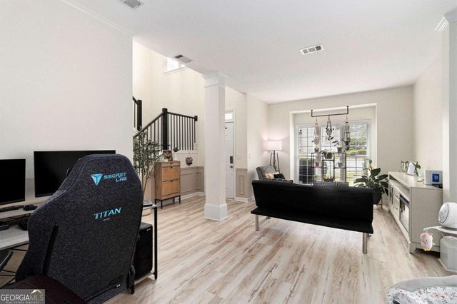 1611 Hillside Bend Crossing, Lawrenceville, GA 30043