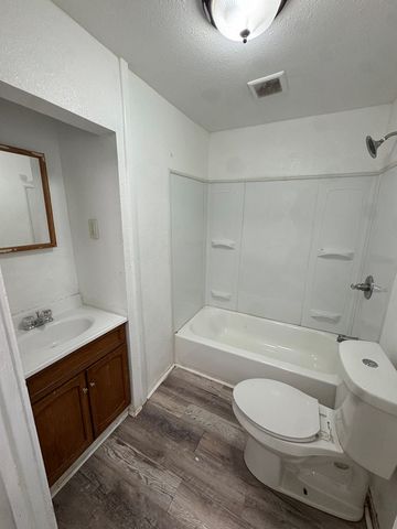 110 E 16th St, Big Spring, TX 79720