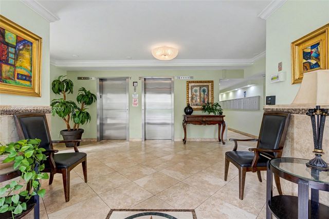 3970 Oaks Clubhouse Dr 407, Pompano Beach, FL 33069