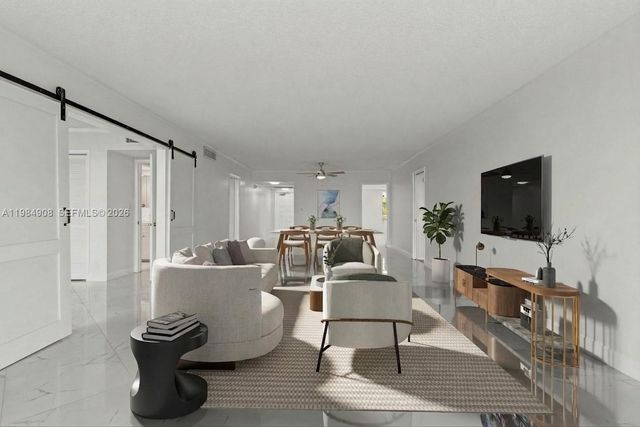 3970 Oaks Clubhouse Dr 407, Pompano Beach, FL 33069