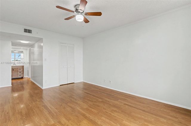 3970 Oaks Clubhouse Dr 407, Pompano Beach, FL 33069