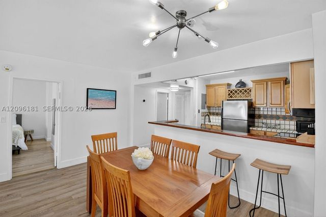 3725 S Ocean Dr 405, Hollywood, FL 33019