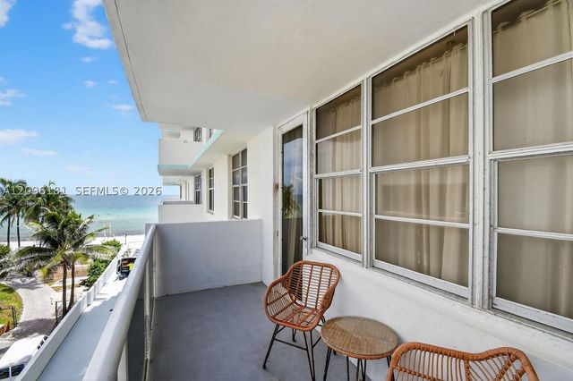 3725 S Ocean Dr 405, Hollywood, FL 33019