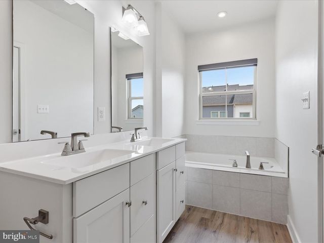 143 LYONS CREEK DR, Laurel, MD 20708