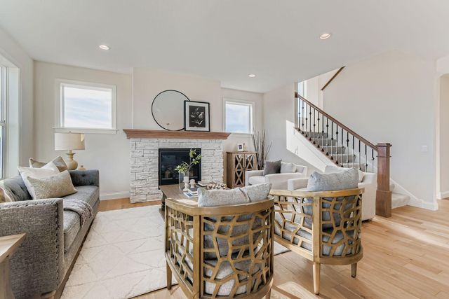 13722 Arrowhead Way, Rosemount, MN 55068