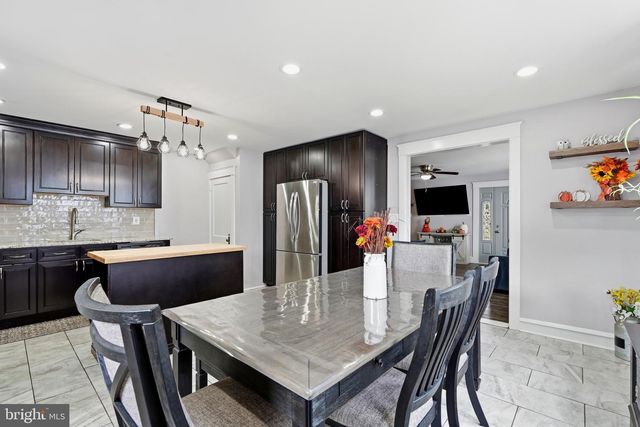 319 POWELL RD, Springfield, PA 19064