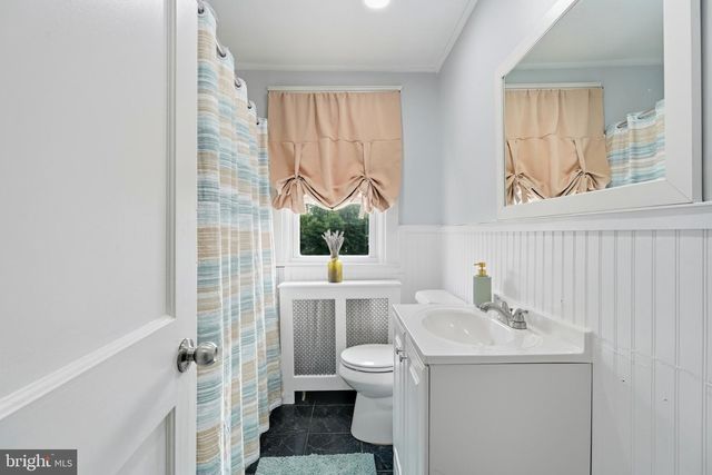 319 POWELL RD, Springfield, PA 19064