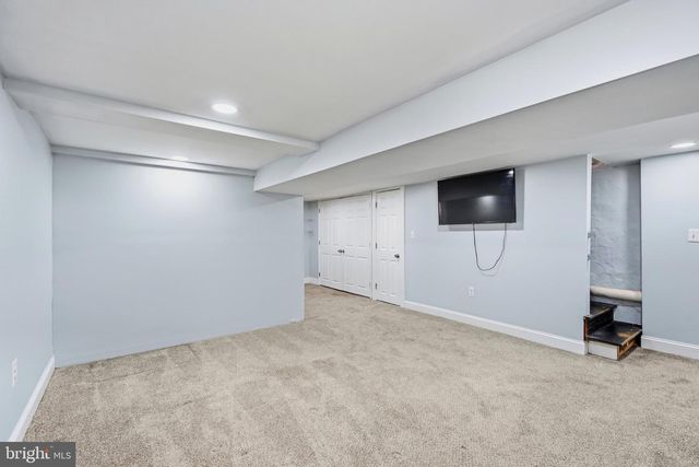 319 POWELL RD, Springfield, PA 19064