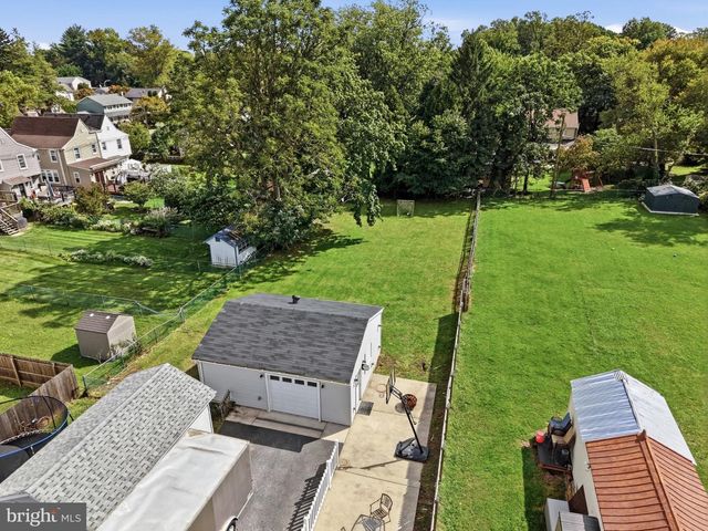 319 POWELL RD, Springfield, PA 19064