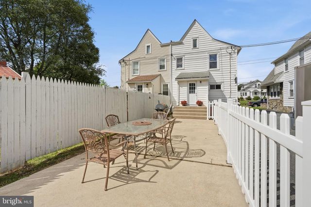 319 POWELL RD, Springfield, PA 19064