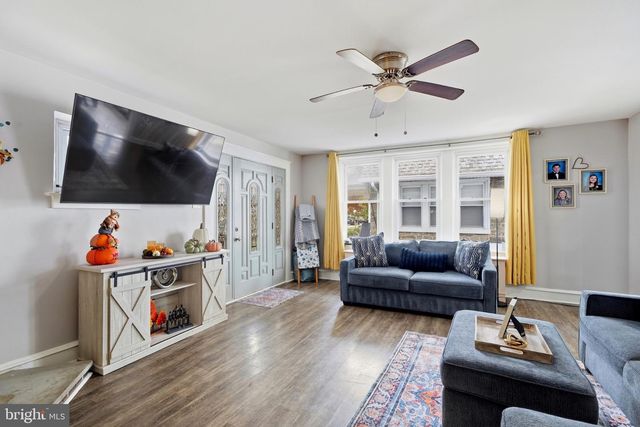 319 POWELL RD, Springfield, PA 19064