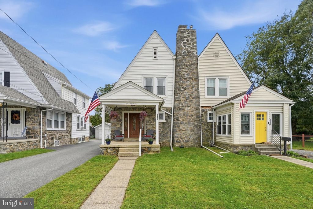 319 POWELL RD, Springfield, PA 19064