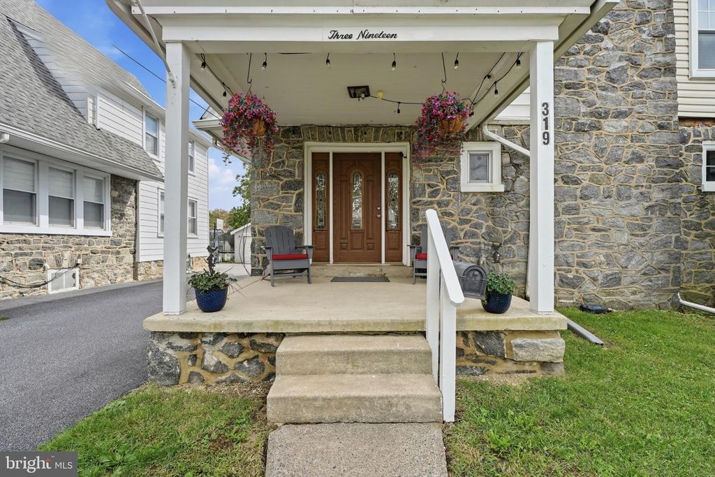 319 POWELL RD, SPRINGFIELD, PA 19064 — photo 2