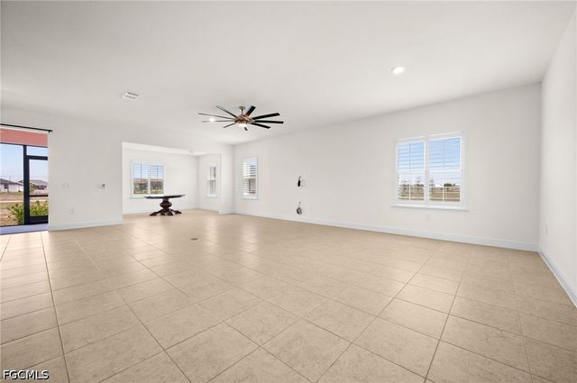 3731 NW 44th PL, Cape Coral, FL 33993