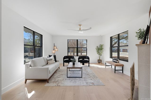 319 E Terra Alta, San Antonio, TX 78209