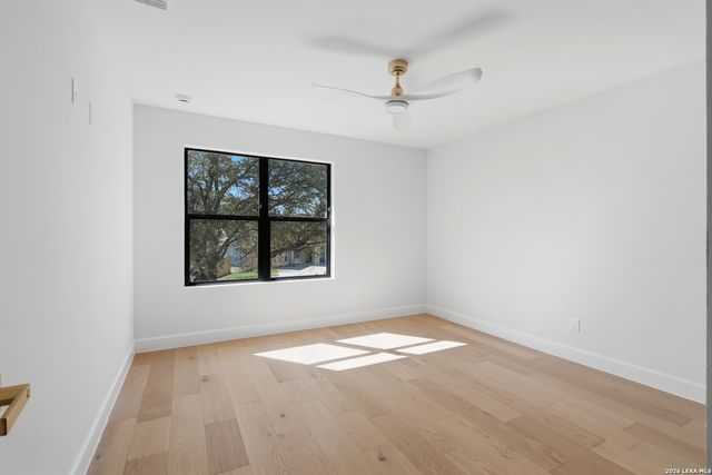 319 E Terra Alta, San Antonio, TX 78209