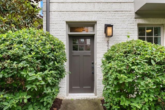 6083 Boylston Drive, Sandy Springs, GA 30328