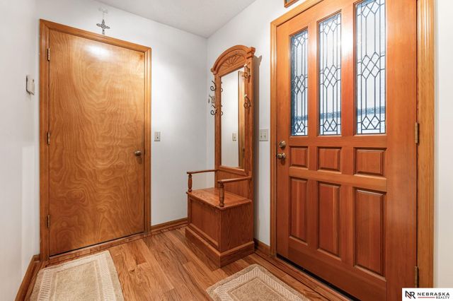 759 N 130th Plaza, Omaha, NE 68154