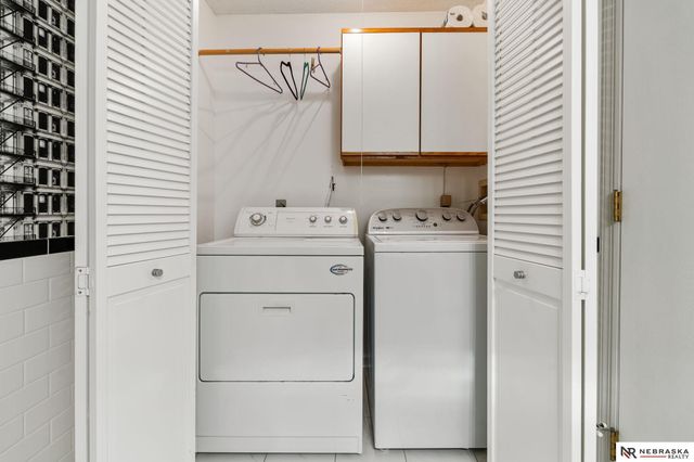 759 N 130th Plaza, Omaha, NE 68154