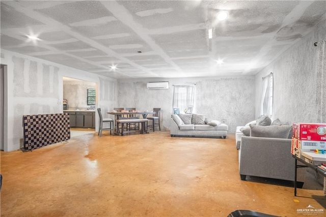 3905 N Los Ebanos Road, Mission, TX 78574