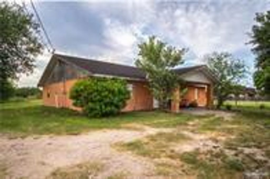 3905 N Los Ebanos Road, Mission, TX 78574