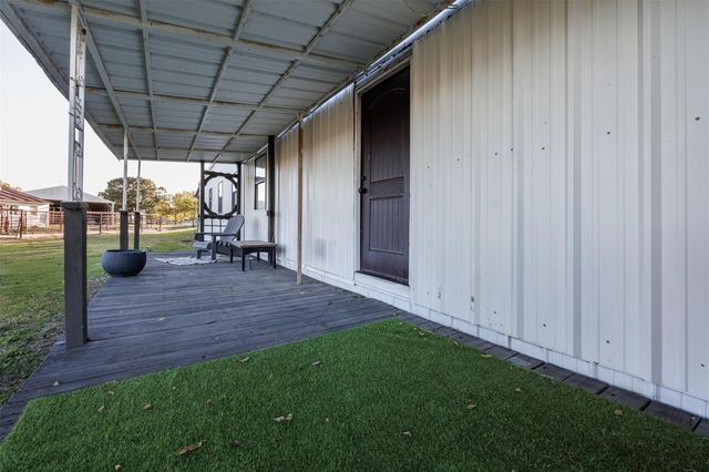 765 Rs County Road 3410, Emory, TX 75440